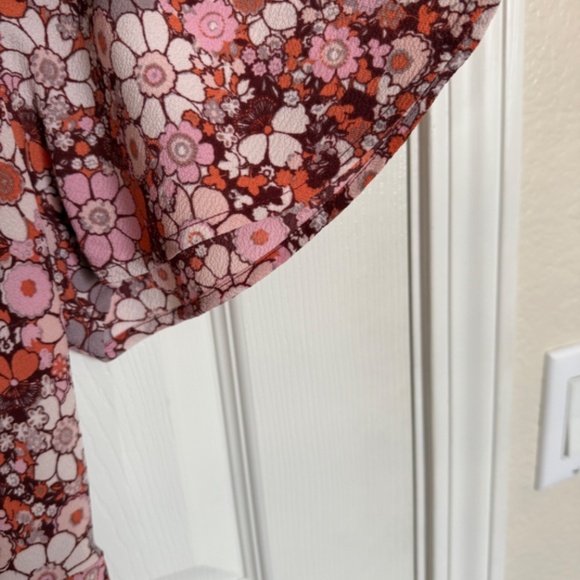 Monteau Los Angeles Floral Wrap Dress with Flutter Wing Pink Burgundy Size M - Picture 7 of 7